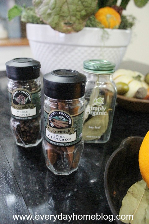 Easy, Homemade Autumn Boiling Spice by The Everyday Home #FALL #DIY 
