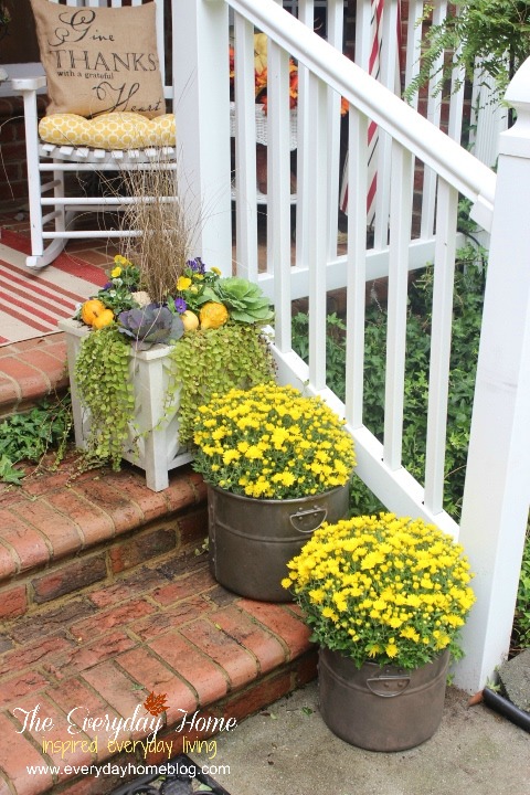 A Southern Fall Porch Tour | The Everyday Home | www.everydayhomeblog.com