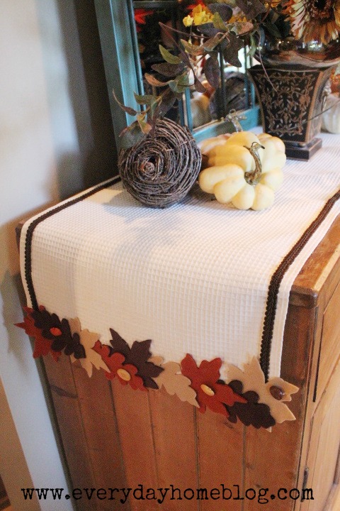 No-Sew Fall Leaf Runner by The Everyday Home