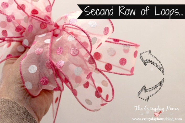 How to Create a Double-Ribbon Bow Like a Pro | The Everyday Home | www.everydayhomeblog.com 