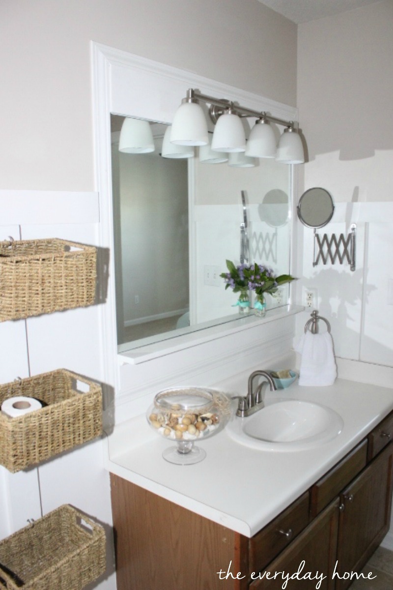 Master Bathroom Makeover on a Budget at The Everyday Home Blog  #bathroom #makeover #fliphouse #budgetdecorating