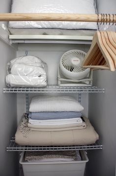 10-Ways to "Hotel-ify" Your Guest Bedroom by The Everyday Home / www.everydayhomeblog.com #10Waysto...