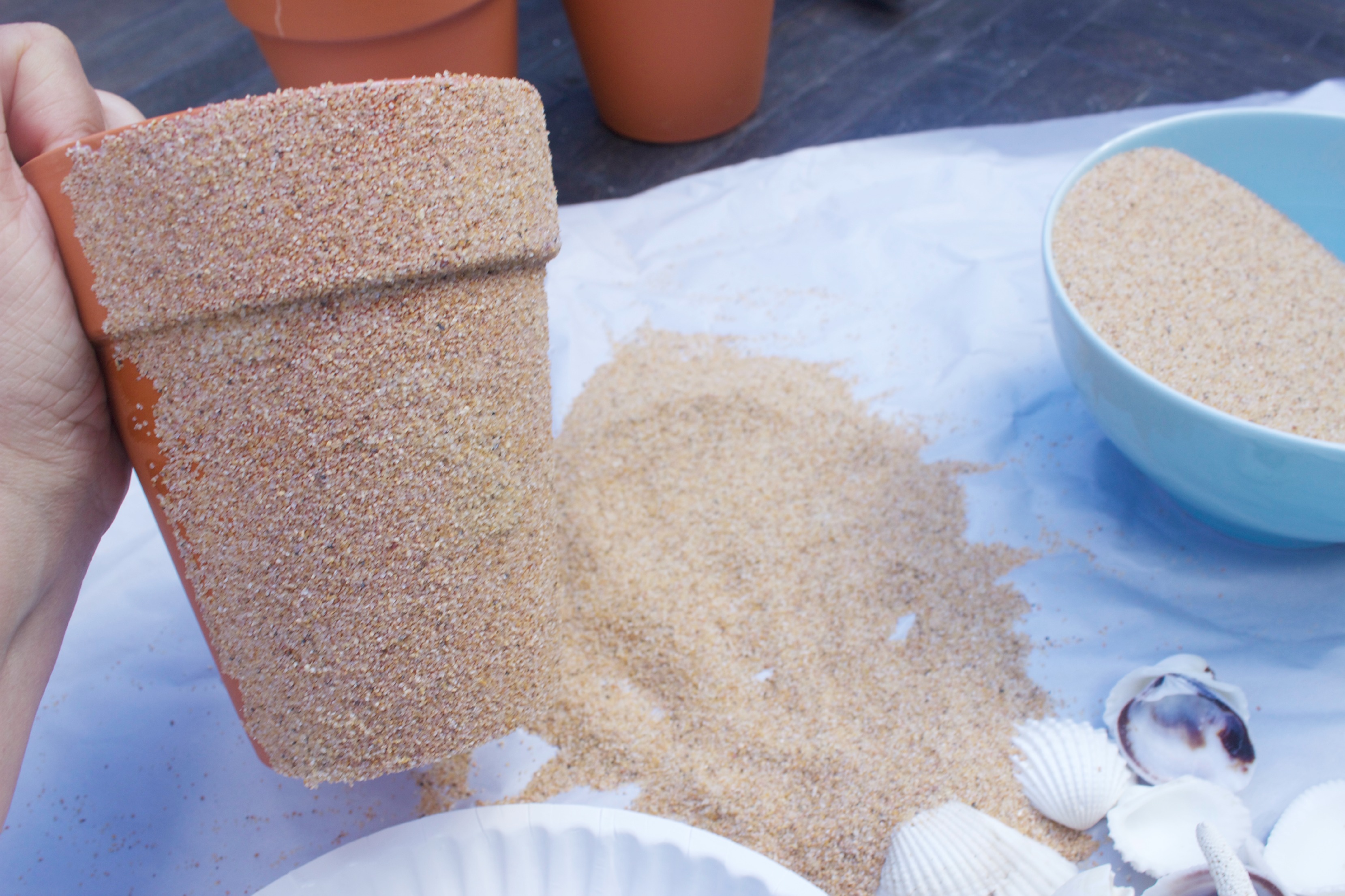 Sand Covered Clay Pots | The Everyday Home | www.everydayhomeblog.com
