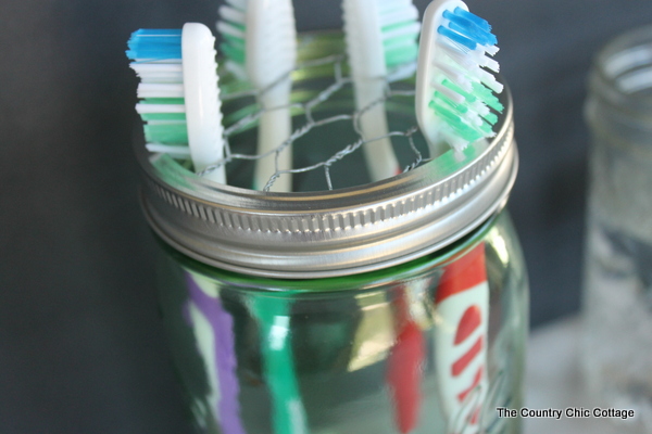 mason-jar-toothbrush-holder-004