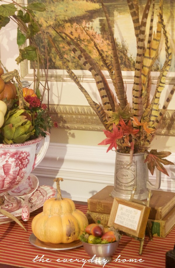 A Fall Dining Room Vignette | Fall Tour | The Everyday Home | www.everydayhomeblog.com