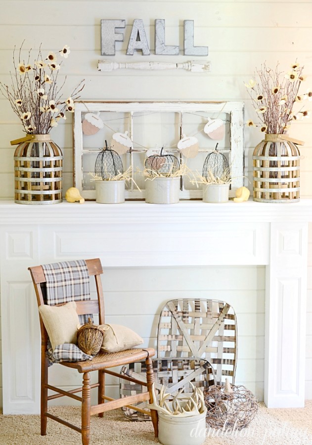 Oct-Feature-fall-neutral-mantel