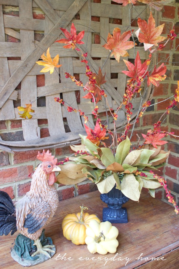 Using Faux Fall Branches in a Vignette | The Everyday Home | www.everydayhomeblog.com