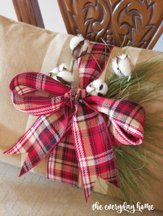 Tartan Plaid and Cotton Decorated Pillows | 2015 Christmas Dining Room Tour | The Everyday Home | www.everydayhomeblog.com