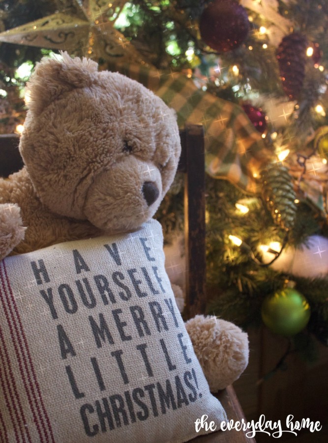 Teddy Bear Christmas | 2015 Christmas Home Tour | The Everyday Home | www.everydayhomeblog.com