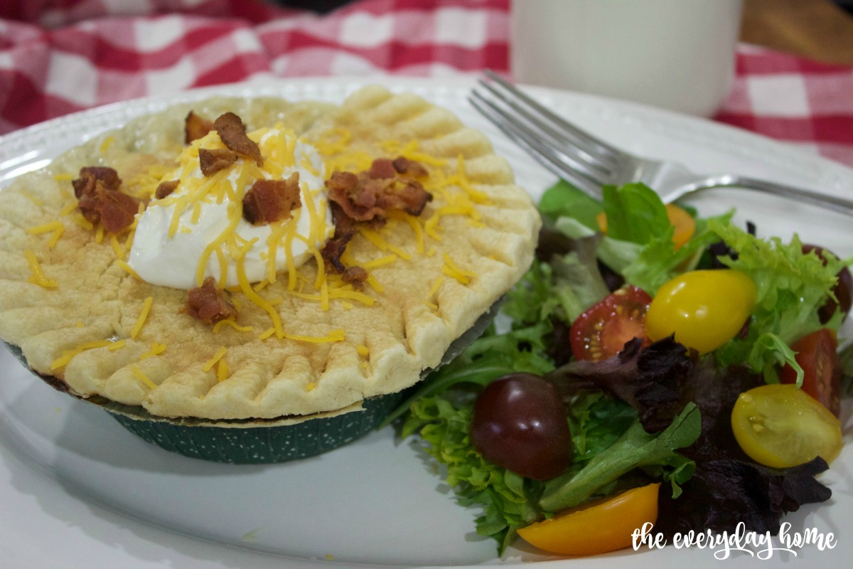 Turkey Pot Pie | The Everyday Home | www.everydayhomeblog.com