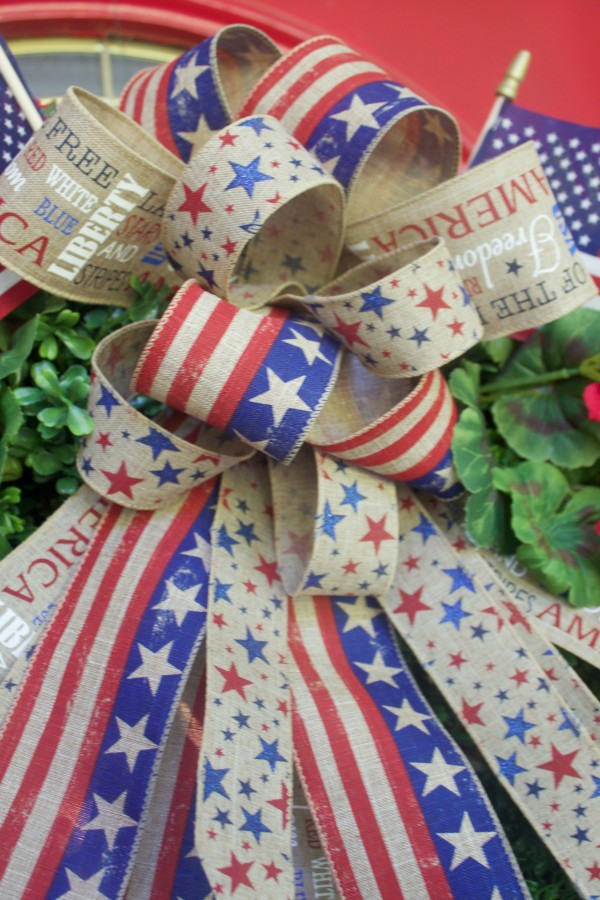 Patriotic Ribbon and Bow | The Everyday Home