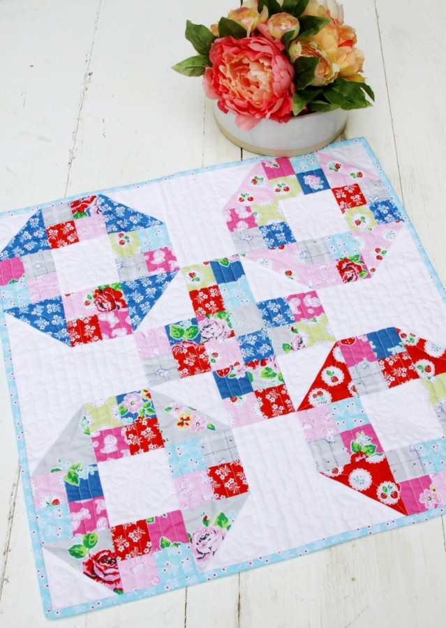 Strawberry-Biscuit-Fabric-Mini-Quilt