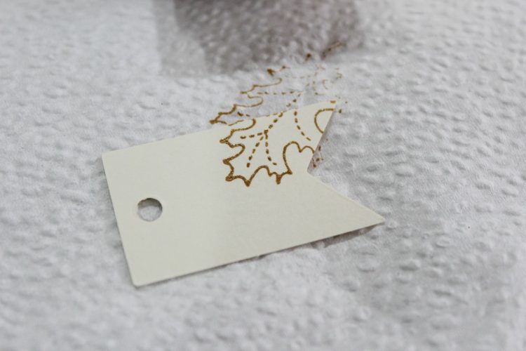 Stamping Leaves on Tags | The Everyday Home | www.everydayhomeblog.com