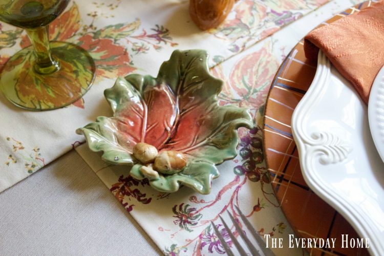 breakfast-room-table-fall-bread-plates | The Everyday Home | www.everydayhomeblog.com