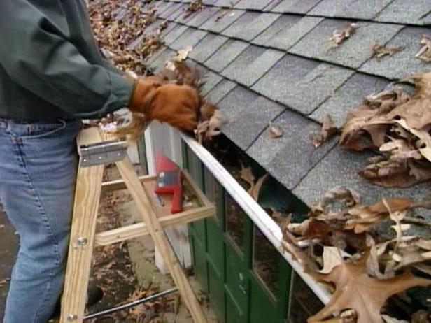 cleaning-gutters-5368177-s4x3_lg