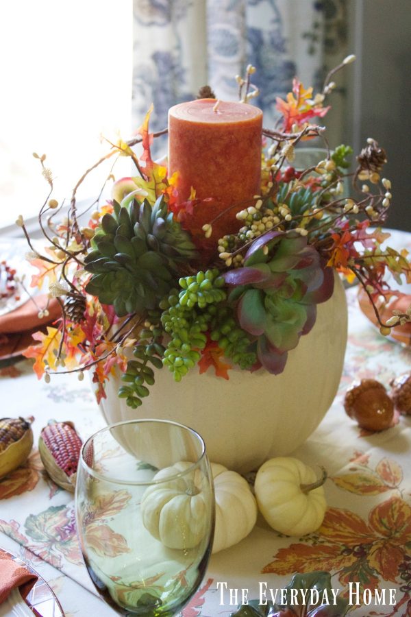 pumpkins-and-succulents-fall-centerpiece | The Everyday Home | www.everydayhomeblog.com