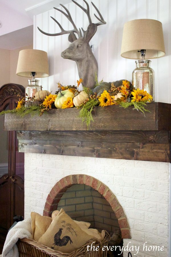 rustic-elegant-fall-fireplace-mantel | The Everyday Home | www.everydayhomeblog.com