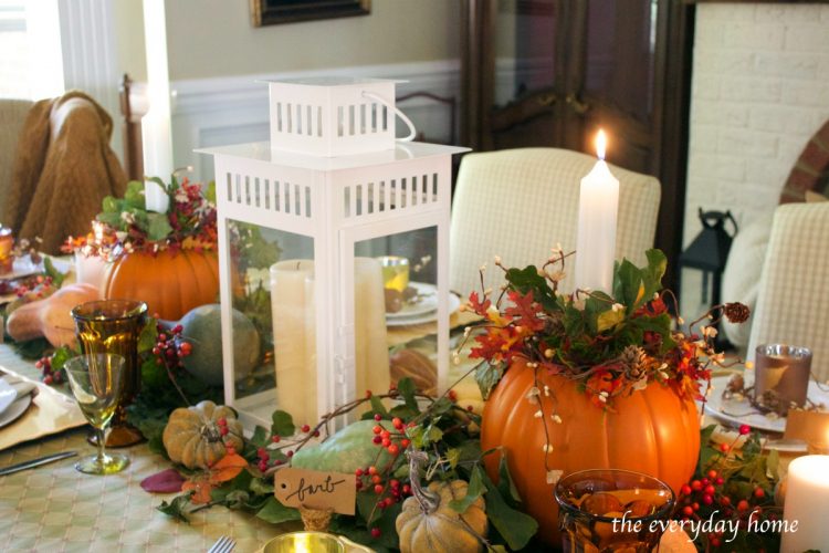 rustic-and-elegant-centerpiece-on-a-fall-tablescape | The Everyday Home | www.everydayhomeblog.com