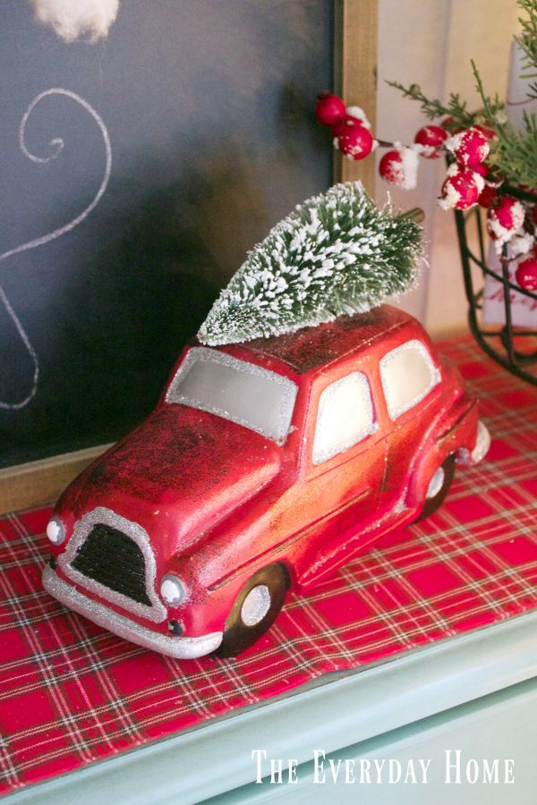 an-old-fashioned-christmas-vintage-red-car