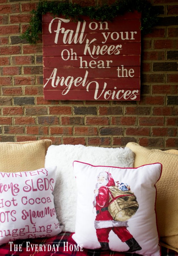 christmas-front-porch-swing-pillows