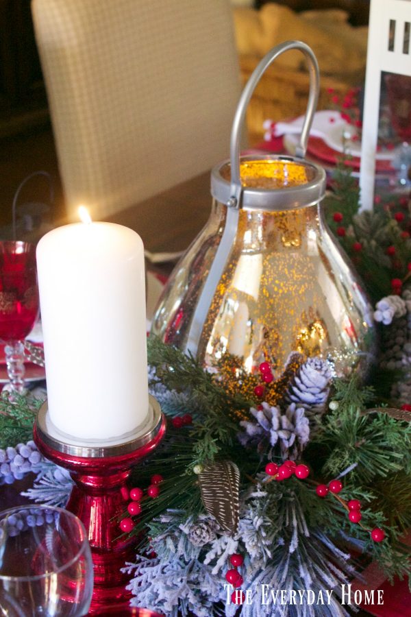 festive-christmas-tablescape-candlelight