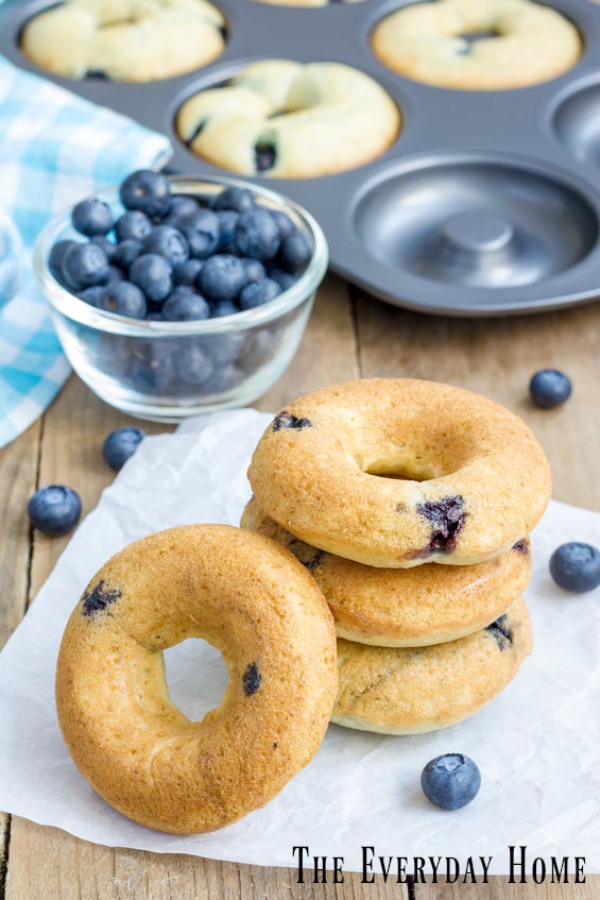 Easy Baked Blueberry Doughnuts with Lemon Glaze | The Everyday Home | www.everydayhomeblog.com