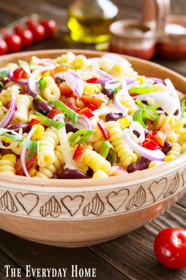Mexican Style Pasta Salad | The Everyday Home | www.everydayhomeblog.com