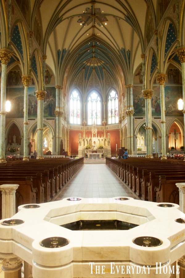 Touring the Cathedral of St John the Baptist in Savannah | The Everyday Home | www.everydayhomeblog.com