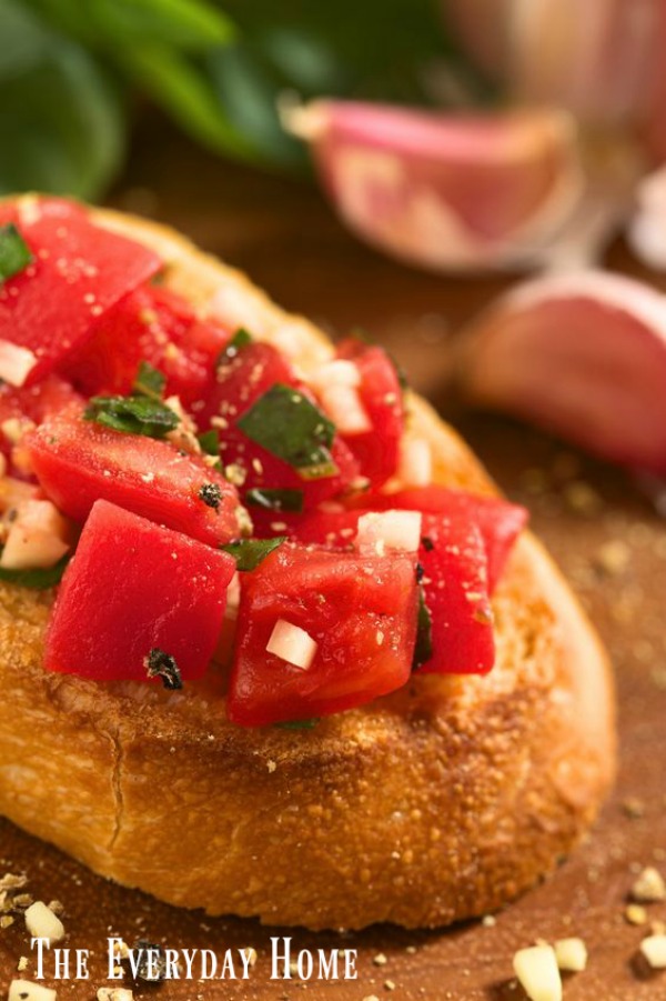 Recipe for the BEST Roasted Garlic Bruschetta | The Everyday Home | www.everydayhomeblog.com