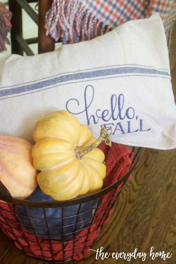 French Farmhouse Fall Pillow | The Everyday Home