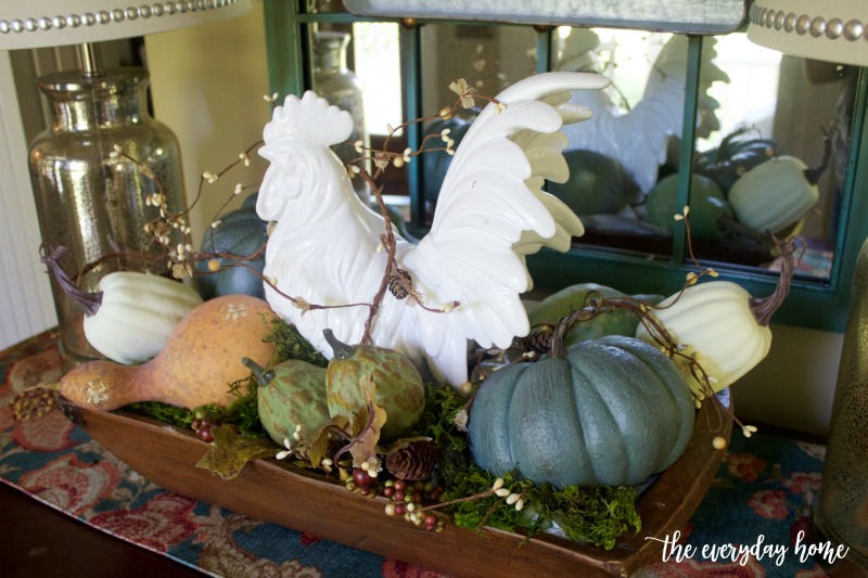 White Rooster Vignette for Fall | The Everyday Home