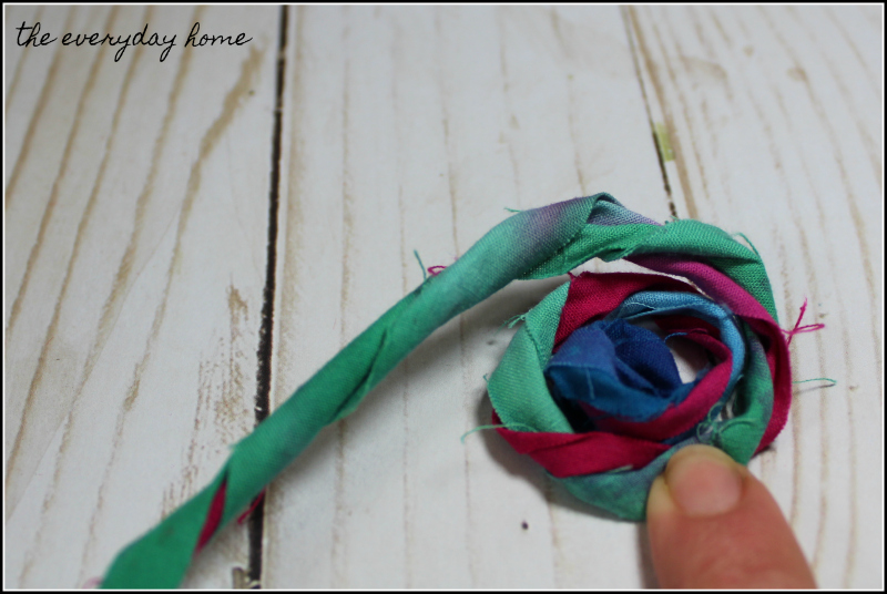 Homemade Valentine's Day Wreath Cloth Flowers | the everyday home